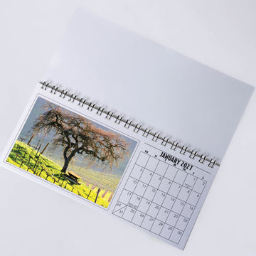 A1402 - 2027 Desktop Calendar Horizontal